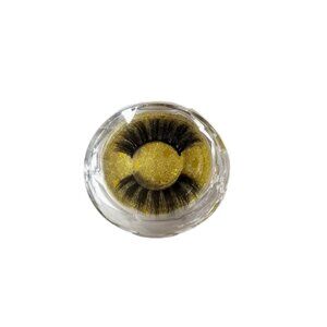 New False 3D Lashes – Style & Brand Unknown